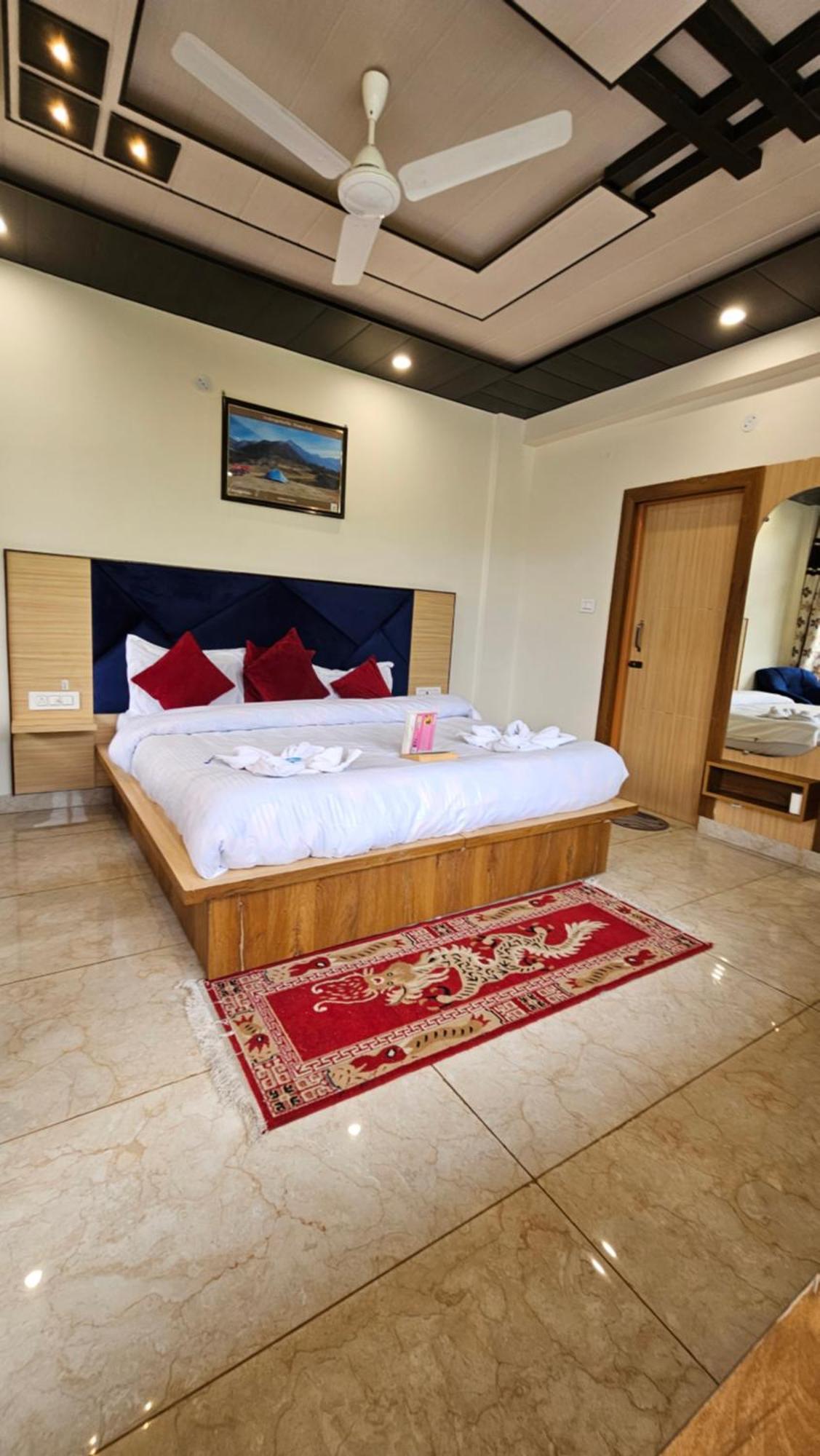 Green View Hotel And Restaurant McLeod Ganj Exterior photo